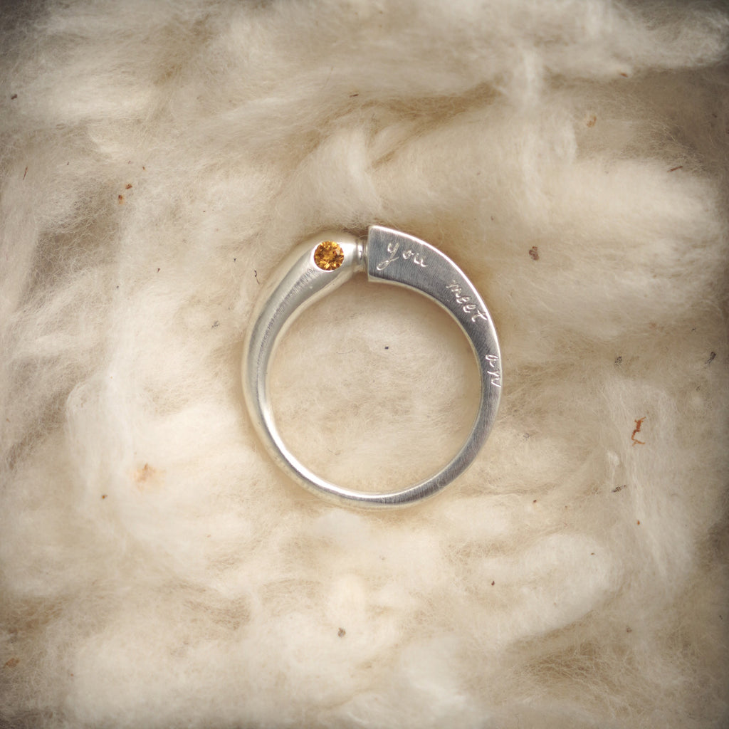 poem mannam ring (thin)